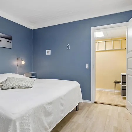 Stunning In Aakirkeby With Kitchen Apartment *